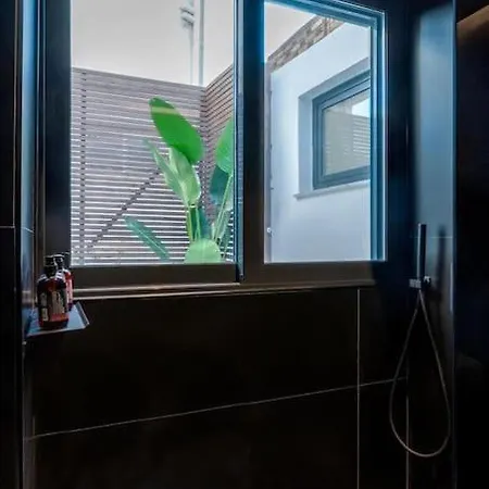Apartment Perth Luxury Living, *